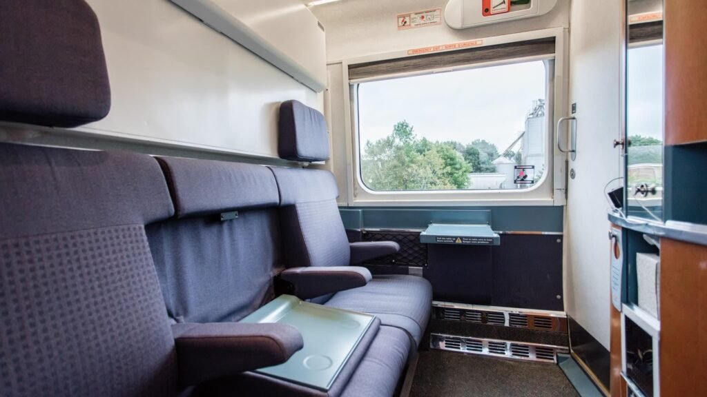 via rail berth seating daytime2